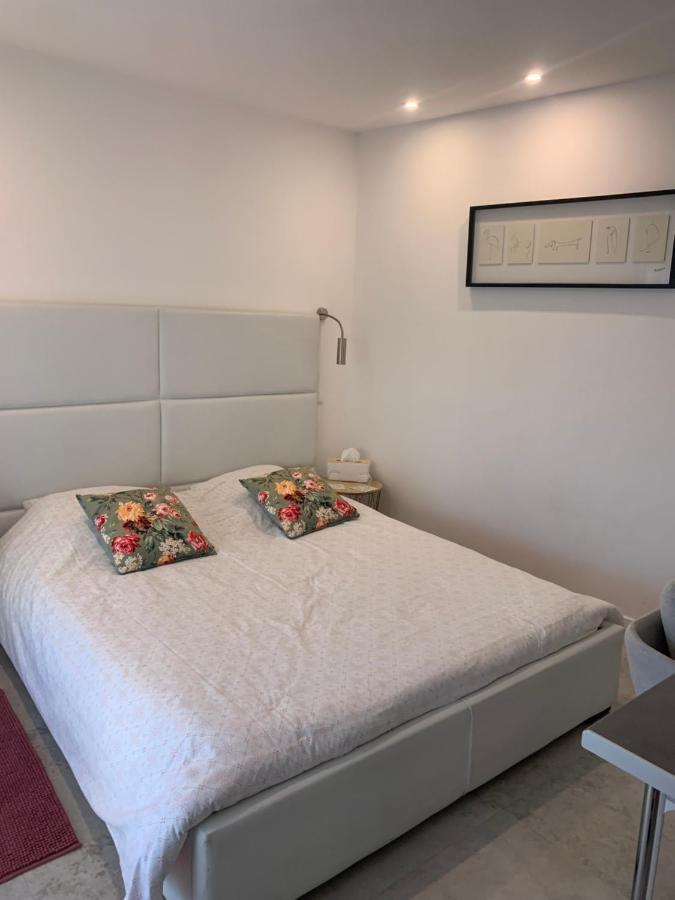 Villa Elimia Piscine Privee & Chauffee Privatunterkunft *